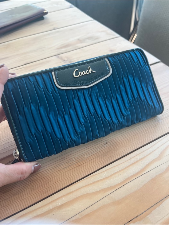 Coach Handbags - Coach Teal Fabric Wallet